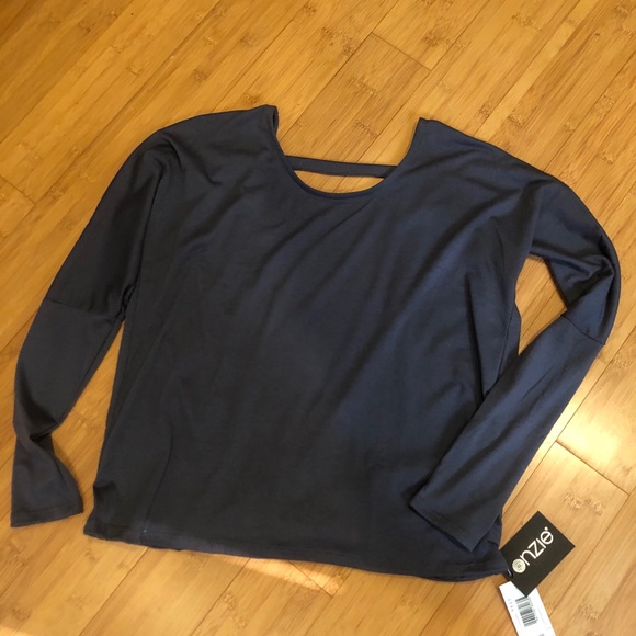 ❌SOLD❌ NWT Onzie Drapey V Back - Picture 2 of 3